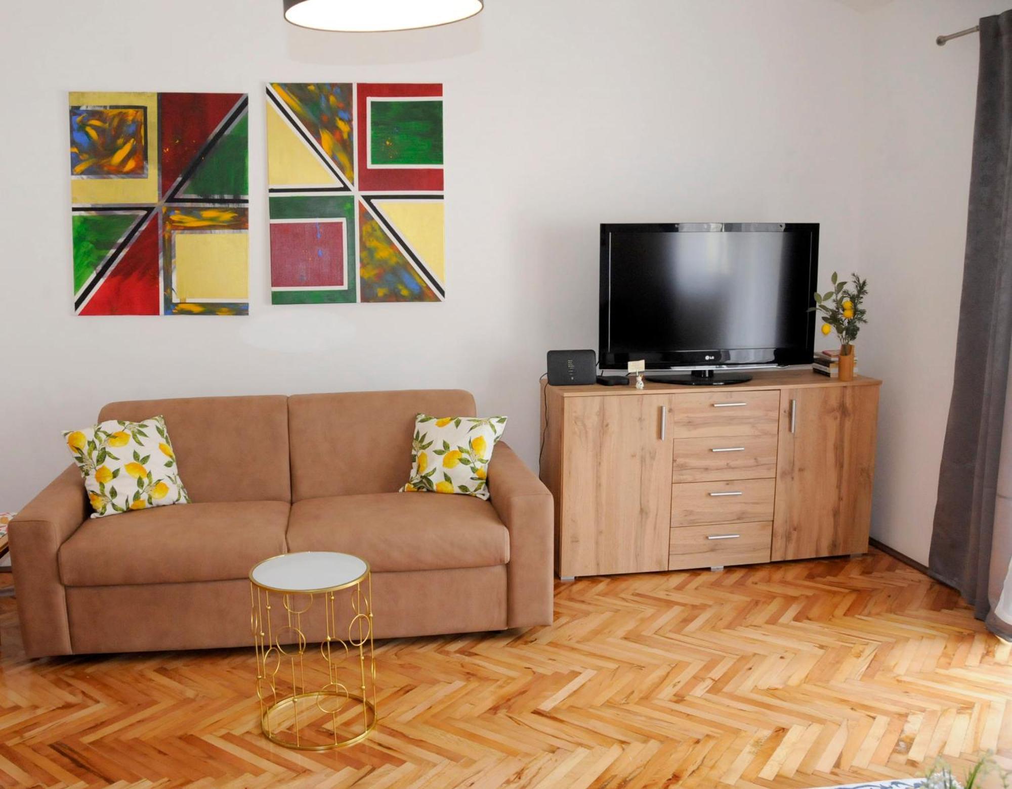 Apartment Tri